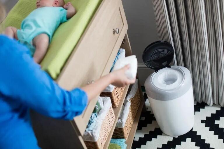 Zestaw wkładów do kosza Tommee Tippee Sangenic Simplee 6 szt. 3750 (4)