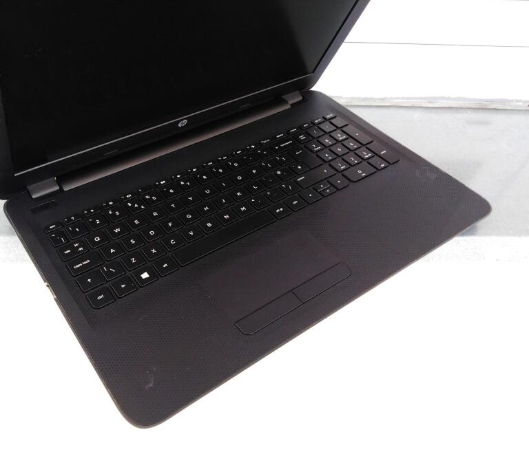 MOCNY Laptop HP /i3/ Kamera/ Filmy/ Internet/ ZOBACZ WARTO (4)