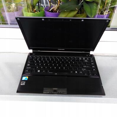 SUPER Laptop TOSHIBA /i7/ 256SSD/ Kamera/ WARTO
