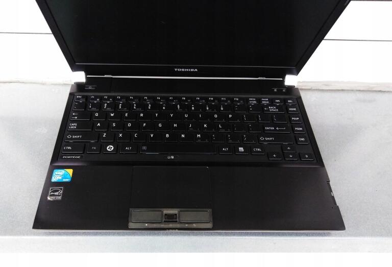 SUPER Laptop TOSHIBA /i7/ 256SSD/ Kamera/ WARTO (2)