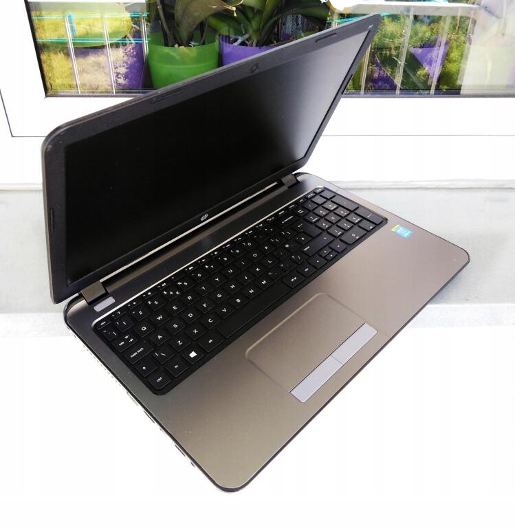 ŚWIETNY Laptop HP /i3/ Filmy/ Internet/ Kamera/ ZOBACZ (3)
